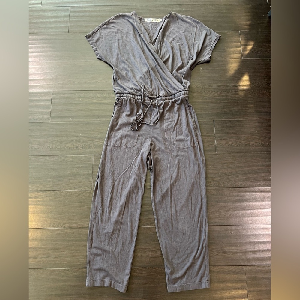 MICHAEL STARS Jumpsuit with Tie Waist and Pockets Size Small